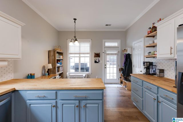 6245 S CLUBVIEW CIRCLE, Bessemer, AL 35022