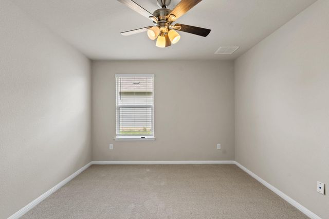 215 Bunting LN, Bertram, TX 78605
