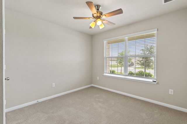 215 Bunting LN, Bertram, TX 78605