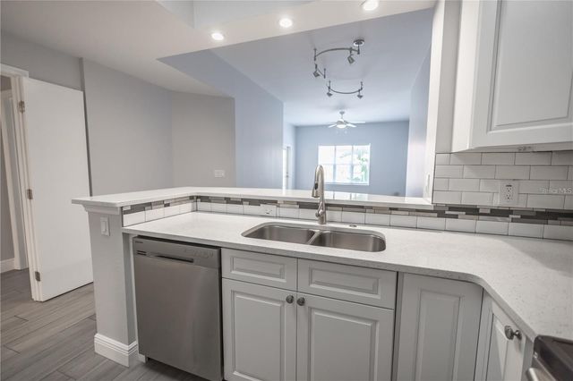 100 4TH AVENUE S 217, St Petersburg, FL 33701