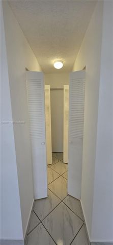 16851 NE 23rd Ave B601, North Miami Beach, FL 33160