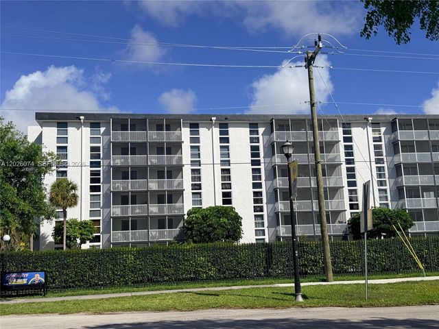 16851 NE 23rd Ave B601, North Miami Beach, FL 33160