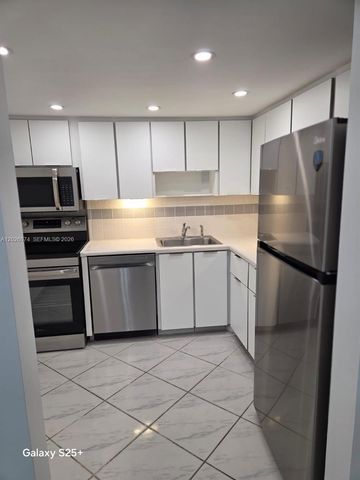 16851 NE 23rd Ave B601, North Miami Beach, FL 33160