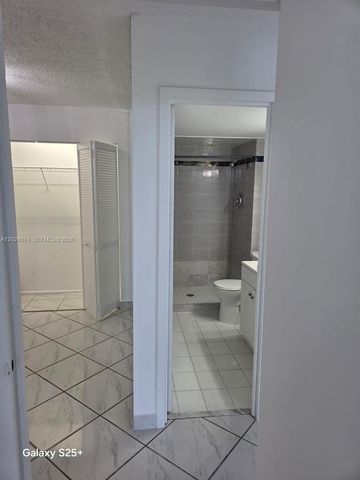 16851 NE 23rd Ave B601, North Miami Beach, FL 33160