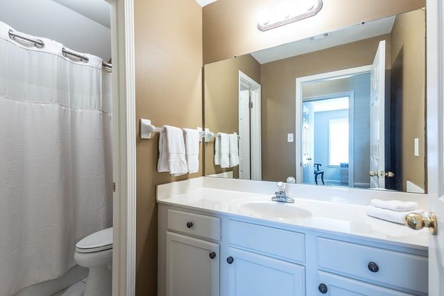 7476 BAKERS GLENN LN, Cordova, TN 38018