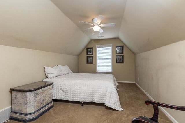 7476 BAKERS GLENN LN, Cordova, TN 38018
