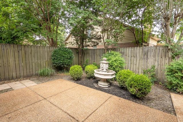 7476 BAKERS GLENN LN, Cordova, TN 38018