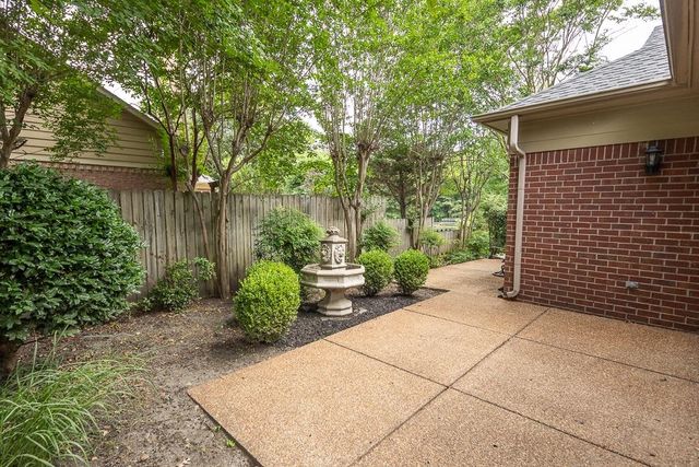 7476 BAKERS GLENN LN, Cordova, TN 38018