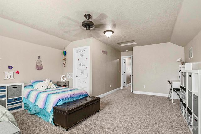 489 W Dreyfuss St, Meridian, ID 83646