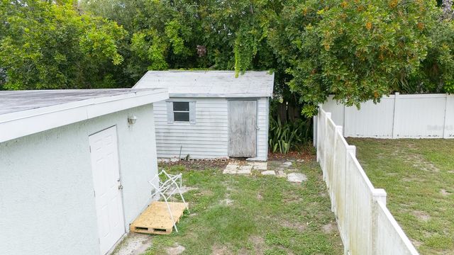 3731 PAPAI DRIVE, Sarasota, FL 34232