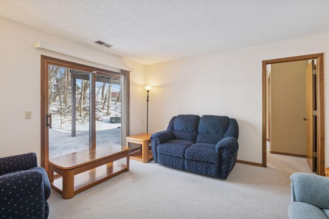 2406 County Road D W 4, Roseville, MN 55112