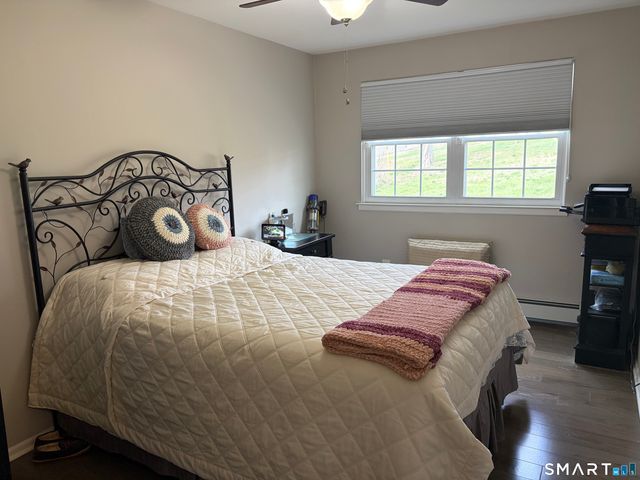 1000 Knapps Highway 14, Fairfield, CT 06825