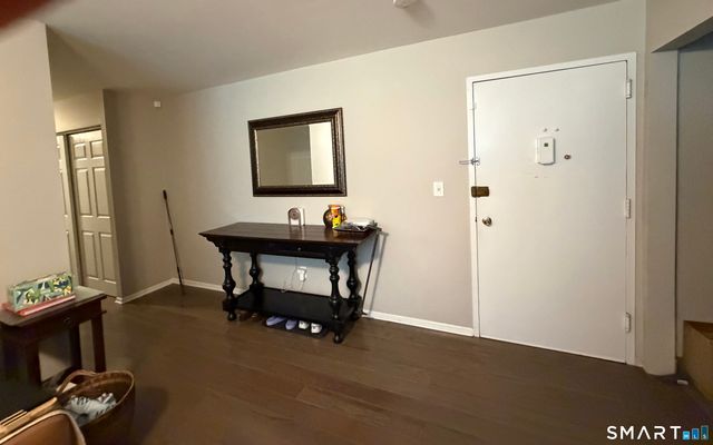 1000 Knapps Highway 14, Fairfield, CT 06825