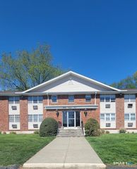 1000 Knapps Highway 14, Fairfield, CT 06825