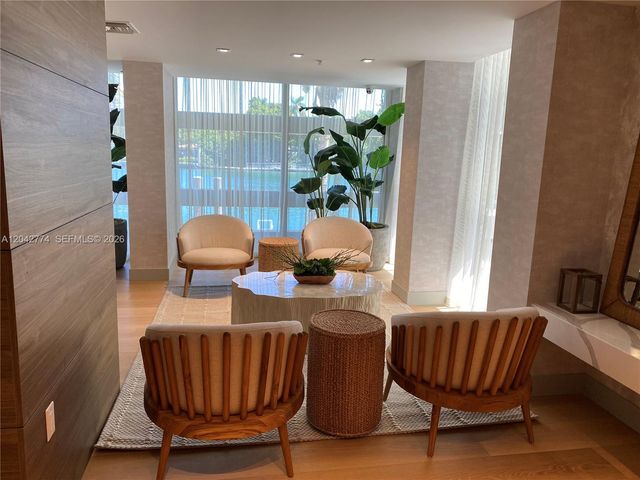 9521 E Bay Harbor Dr 605, Bay Harbor Islands, FL 33154
