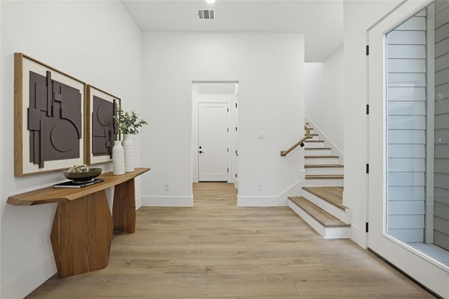 1004 E 35th Street, Houston, TX 77022