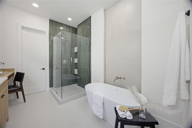1004 E 35th Street, Houston, TX 77022