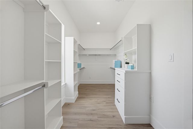 1004 E 35th Street, Houston, TX 77022