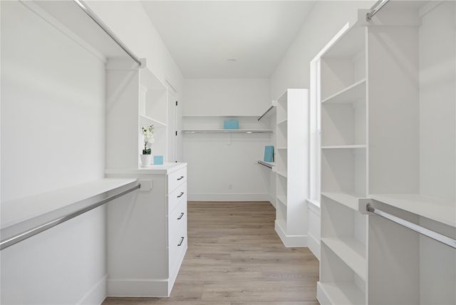 1004 E 35th Street, Houston, TX 77022