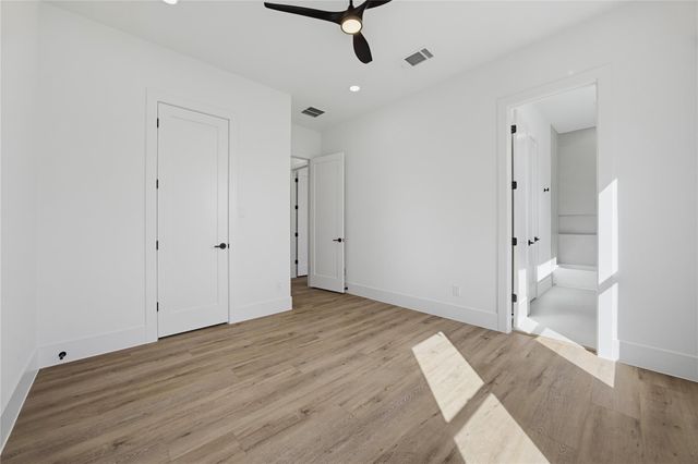 1004 E 35th Street, Houston, TX 77022