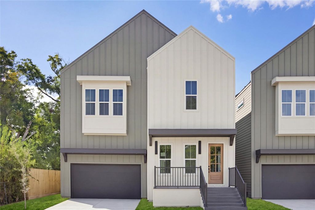 1004 E 35th Street, Houston, TX 77022