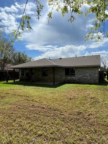 103 David Drive, Sanger, TX 76266