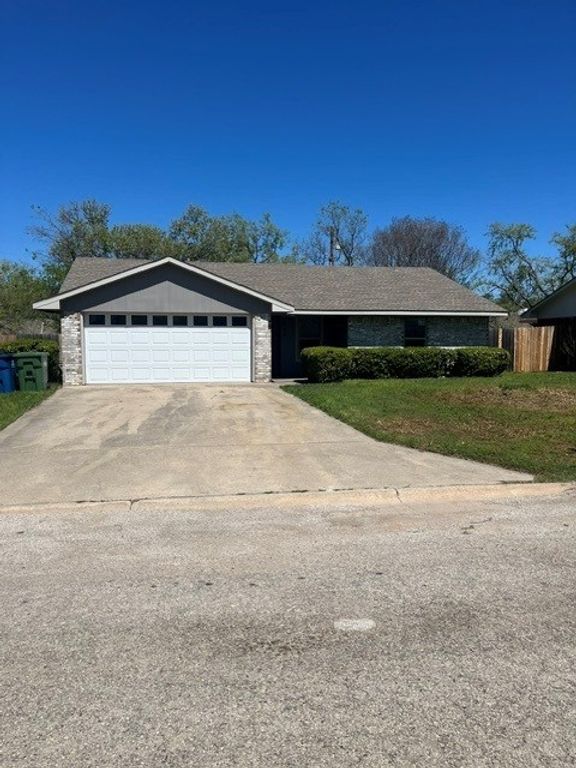 103 David Drive, Sanger, TX 76266