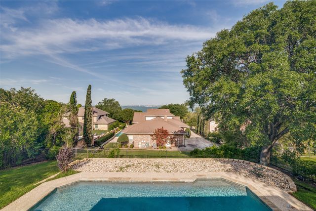 9 Stillwaters Drive, Heath, TX 75032