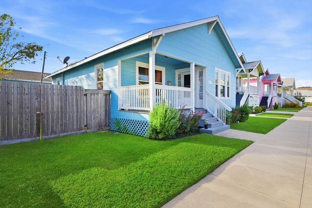 2415 38th Street, Galveston, TX 77550