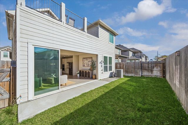 4017 Delta Rose Street, Houston, TX 77018