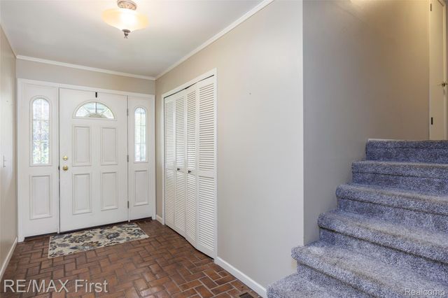 3338 Serenity Road, Oakland Charter Township, MI 48363