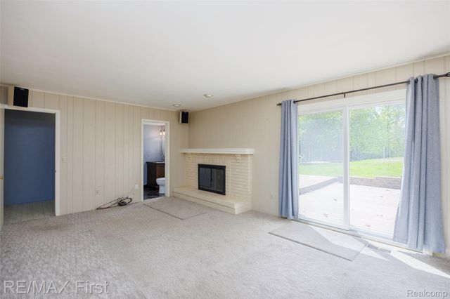 3338 Serenity Road, Oakland Charter Township, MI 48363