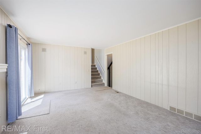 3338 Serenity Road, Oakland Charter Township, MI 48363