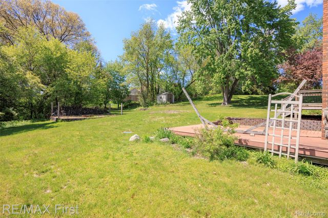 3338 Serenity Road, Oakland Charter Township, MI 48363