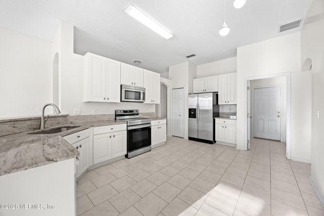 2457 BROOK PARK Way, Jacksonville, FL 32246