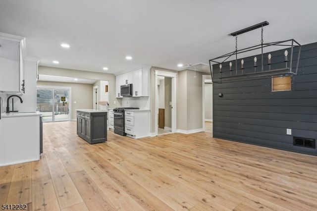 820 Front St, Dunellen Boro, NJ 08812