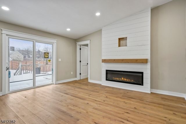 820 Front St, Dunellen Boro, NJ 08812