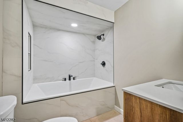 820 Front St, Dunellen Boro, NJ 08812