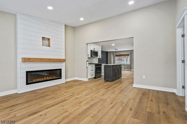 820 Front St, Dunellen Boro, NJ 08812