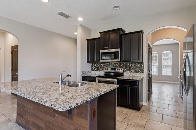 310 BRUNSWICK DRIVE, Davenport, FL 33837