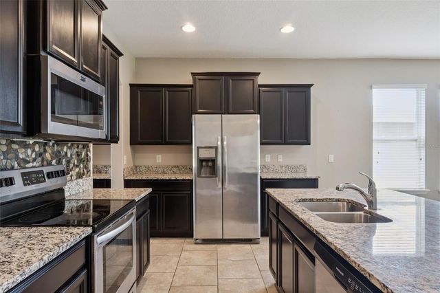 310 BRUNSWICK DRIVE, Davenport, FL 33837