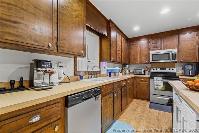 205 Violet Road, Dunn, NC 28334