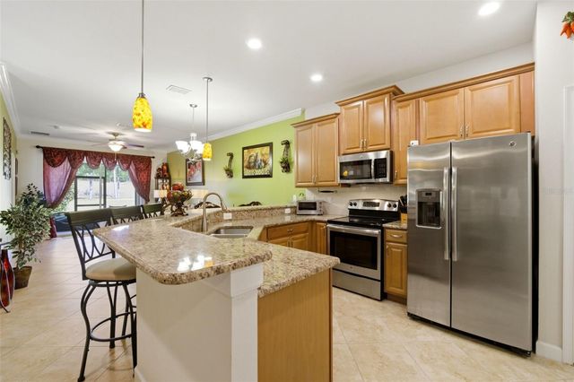 3624 SOLANA CIRCLE B, Clermont, FL 34711