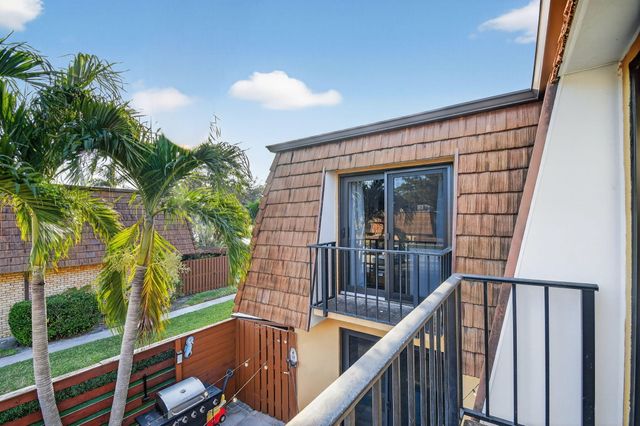 1523 15th Lane D, Greenacres, FL 33463