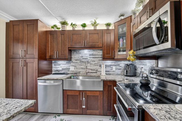 1523 15th Lane D, Greenacres, FL 33463