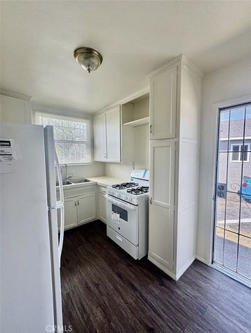 713 E Cocoa, Compton, CA 90221