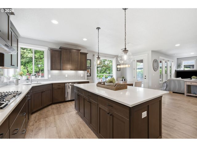 11515 Nw 19TH Ave, Vancouver, WA 98685