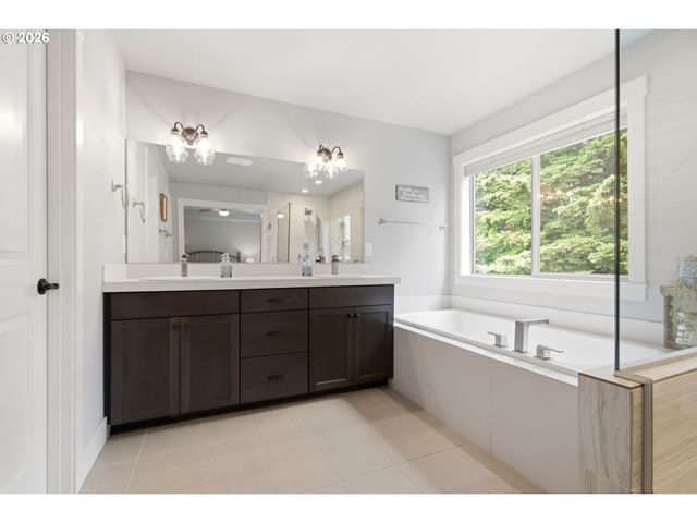 11515 Nw 19TH Ave, Vancouver, WA 98685