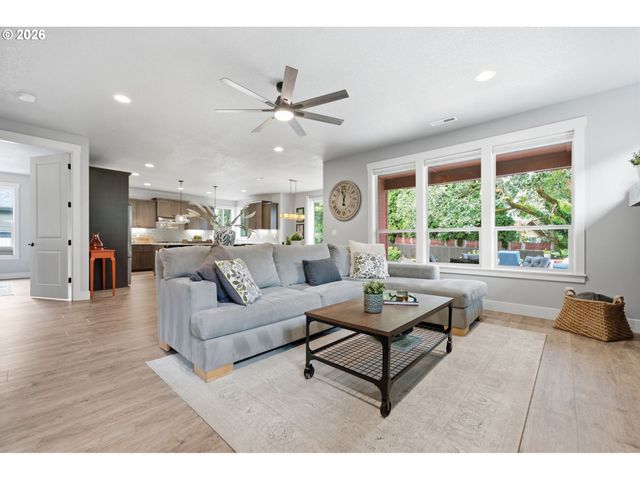 11515 Nw 19TH Ave, Vancouver, WA 98685