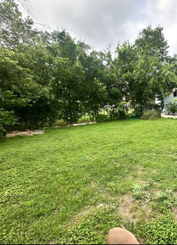 2520 Refugio Avenue, Fort Worth, TX 76164